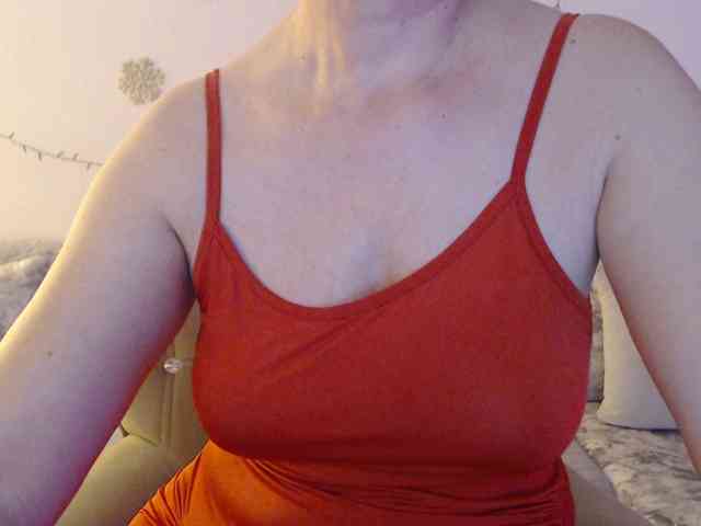 goodSnowQueen webcam