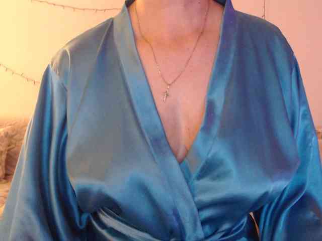 goodSnowQueen webcam