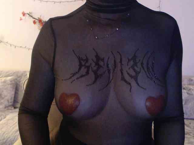goodSnowQueen webcam