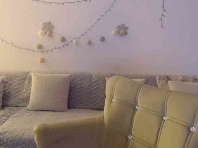 goodSnowQueen webcam