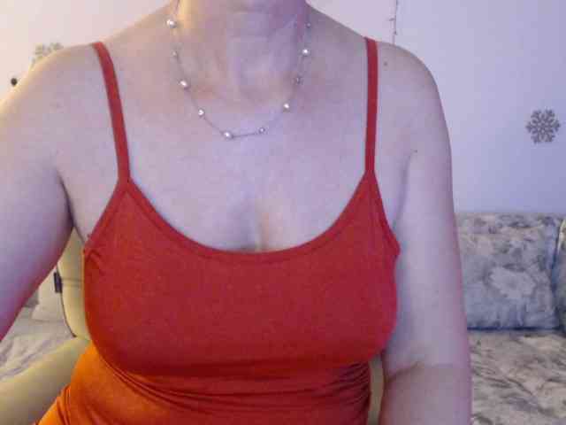 goodSnowQueen webcam