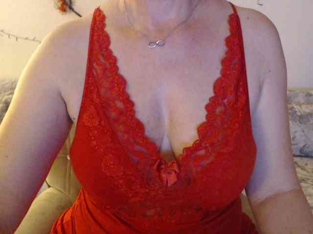 goodSnowQueen webcam