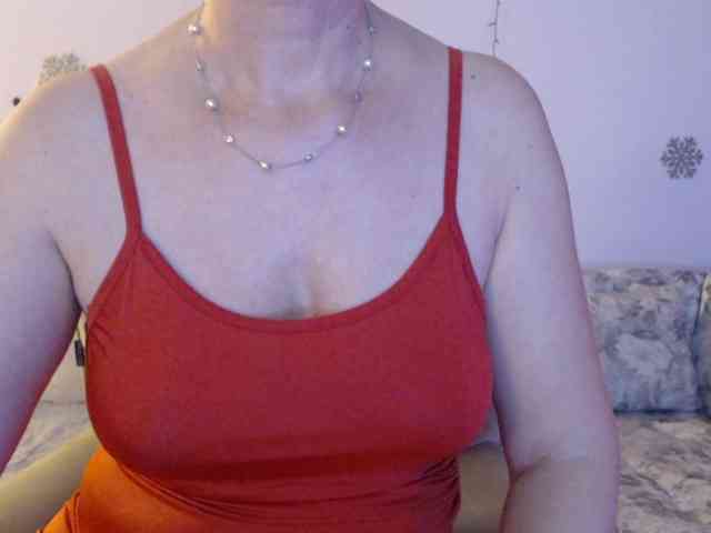 goodSnowQueen webcam