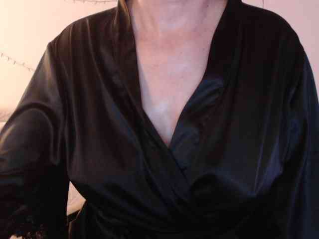 goodSnowQueen webcam