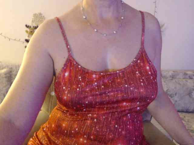 goodSnowQueen webcam