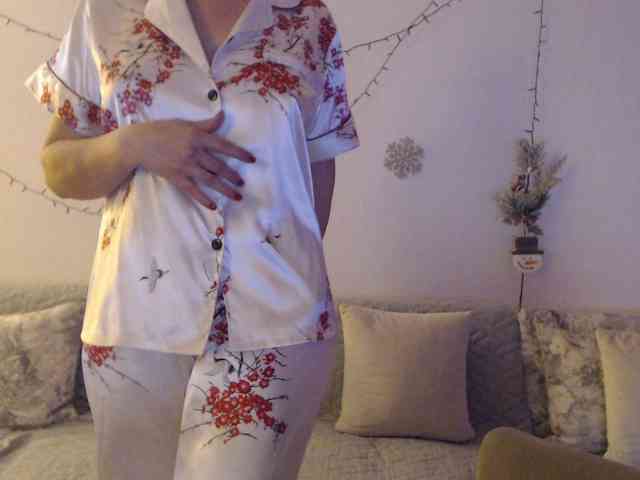 goodSnowQueen goodSnowQueen