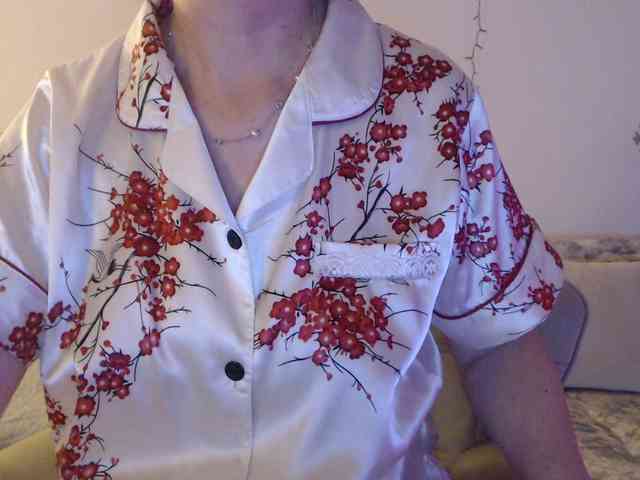 goodSnowQueen webcam