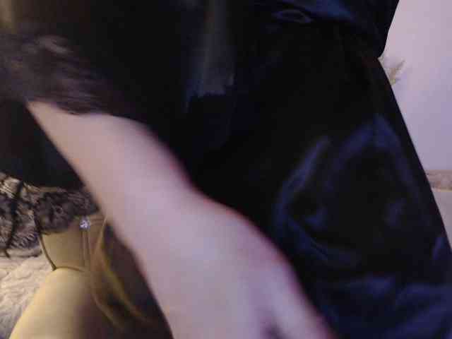 goodSnowQueen webcam