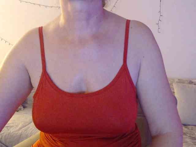 goodSnowQueen webcam