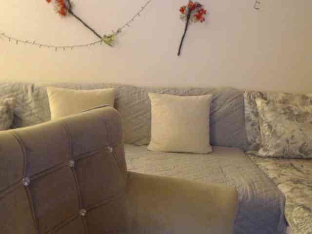 goodSnowQueen webcam
