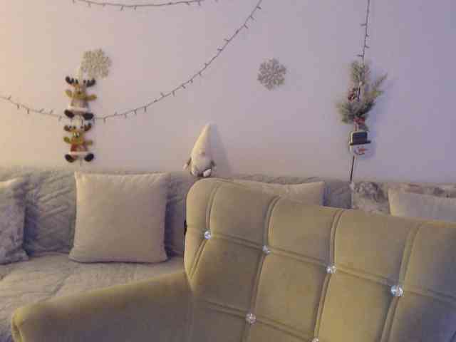 goodSnowQueen Live Webcam on BongaCams