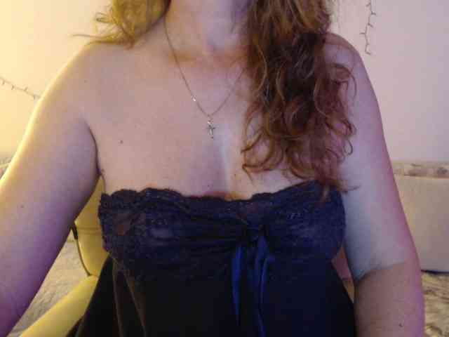 goodSnowQueen webcam