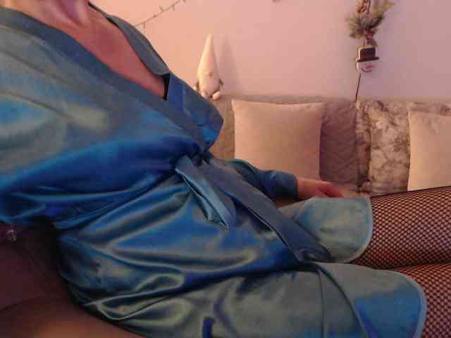 goodSnowQueen webcam