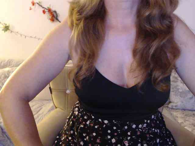 goodSnowQueen webcam