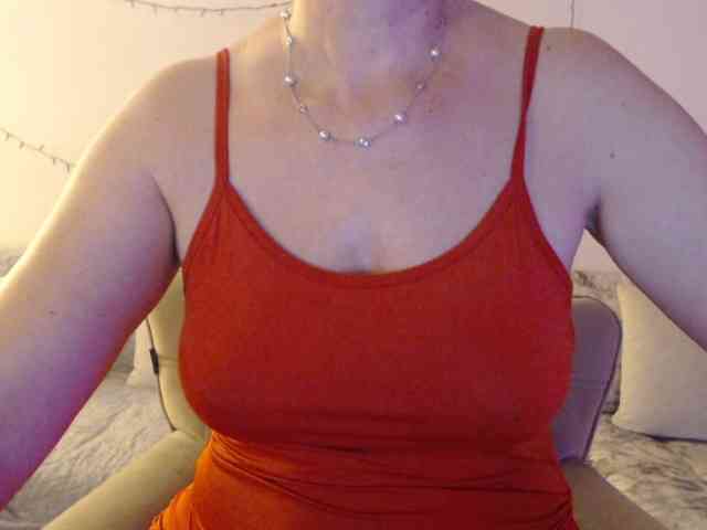 goodSnowQueen webcam