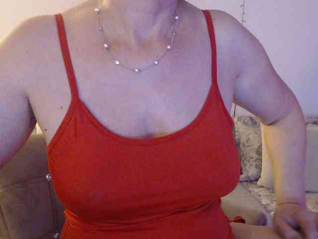 goodSnowQueen webcam