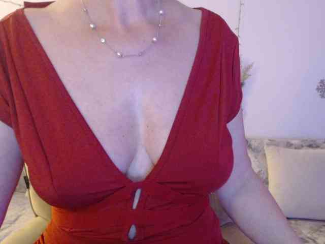 goodSnowQueen webcam