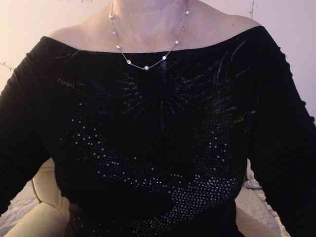 goodSnowQueen webcam