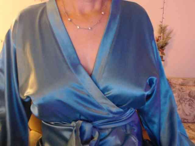 goodSnowQueen goodSnowQueen