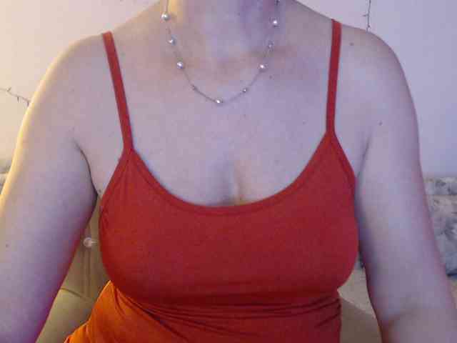 goodSnowQueen webcam