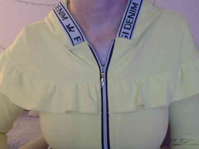 goodSnowQueen goodSnowQueen