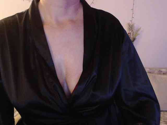 goodSnowQueen webcam