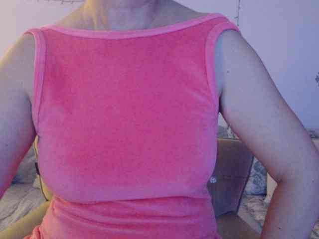 goodSnowQueen webcam