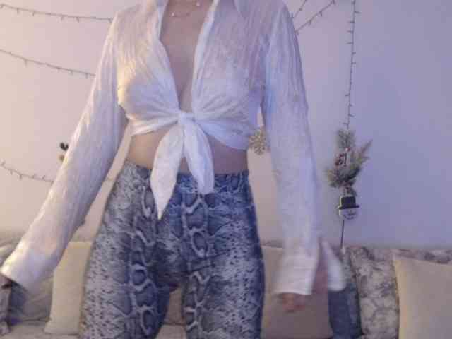 goodSnowQueen goodSnowQueen