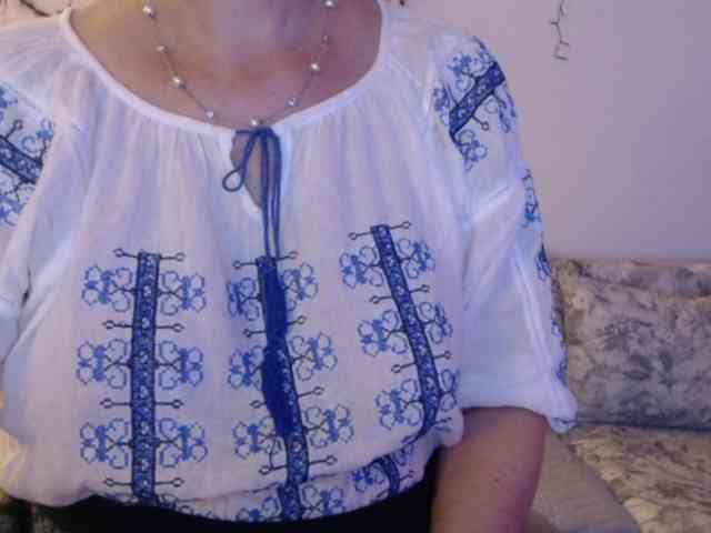 goodSnowQueen webcam