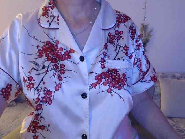 goodSnowQueen webcam