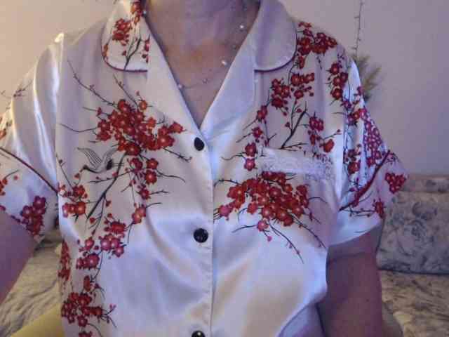 goodSnowQueen webcam