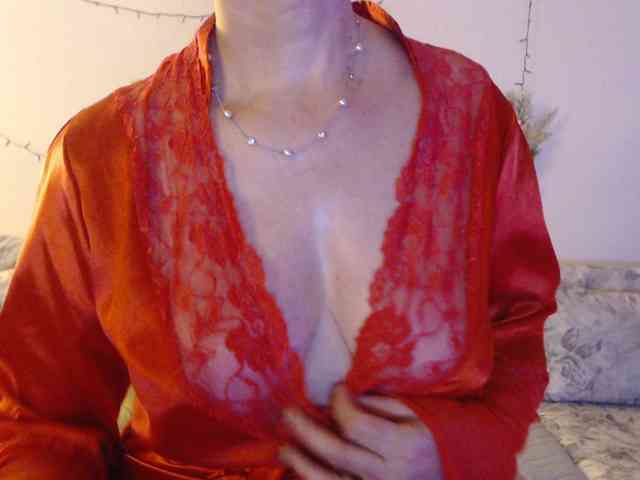 goodSnowQueen webcam