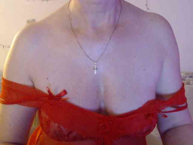 goodSnowQueen webcam