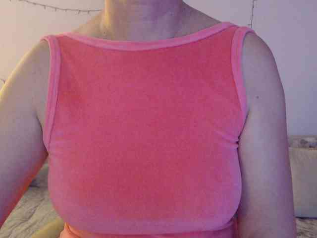 goodSnowQueen webcam