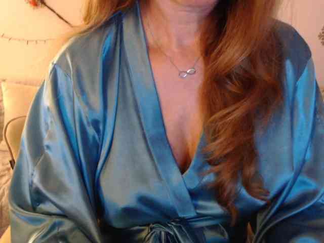 goodSnowQueen webcam