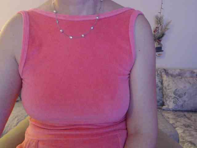 goodSnowQueen webcam