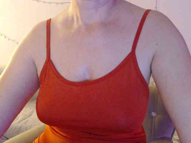 goodSnowQueen webcam