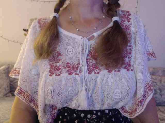 goodSnowQueen webcam