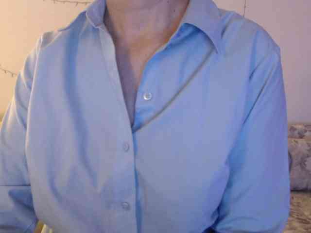 goodSnowQueen webcam