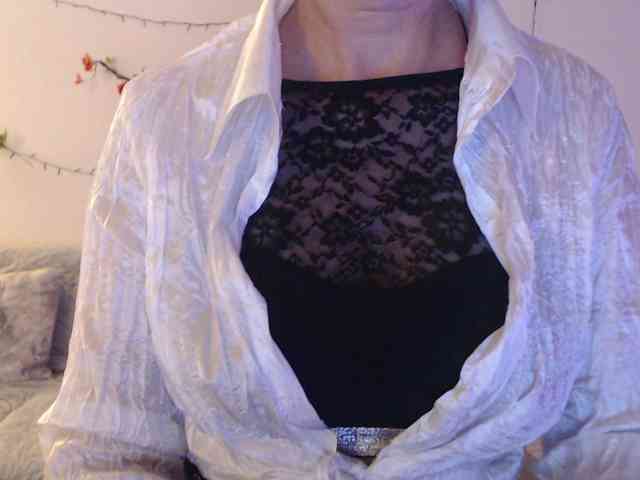 goodSnowQueen webcam