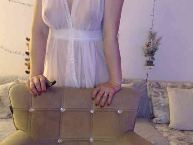 goodSnowQueen webcam