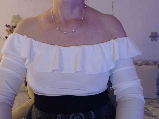 goodSnowQueen goodSnowQueen