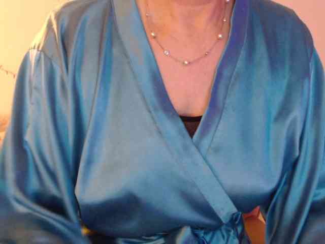 goodSnowQueen webcam