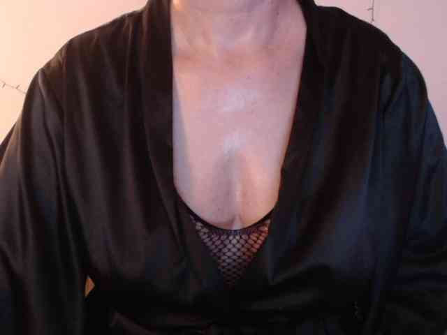 goodSnowQueen webcam