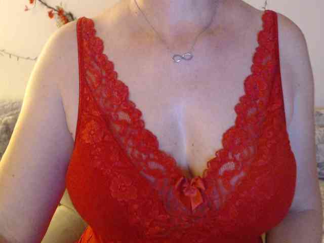 goodSnowQueen webcam