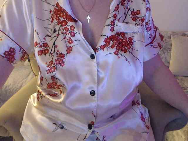 goodSnowQueen webcam