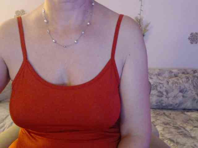 goodSnowQueen webcam