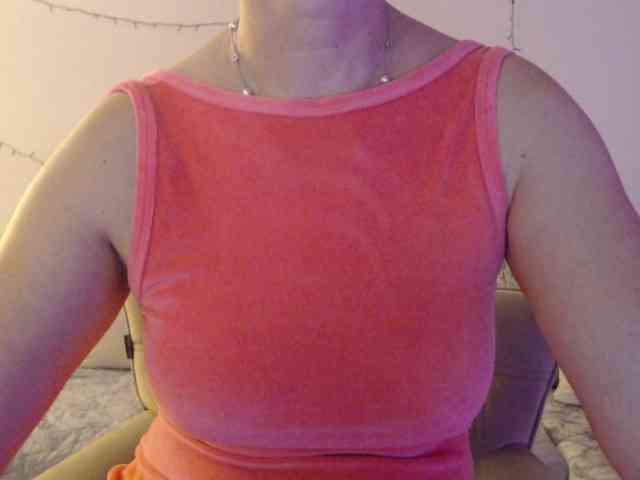 goodSnowQueen webcam