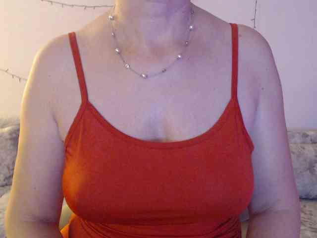 goodSnowQueen webcam