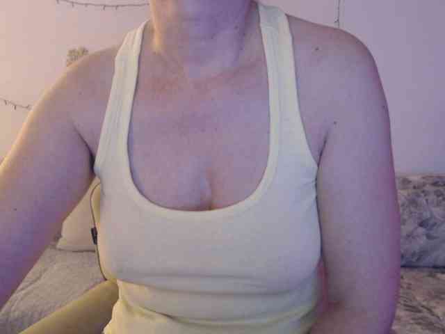 goodSnowQueen goodSnowQueen